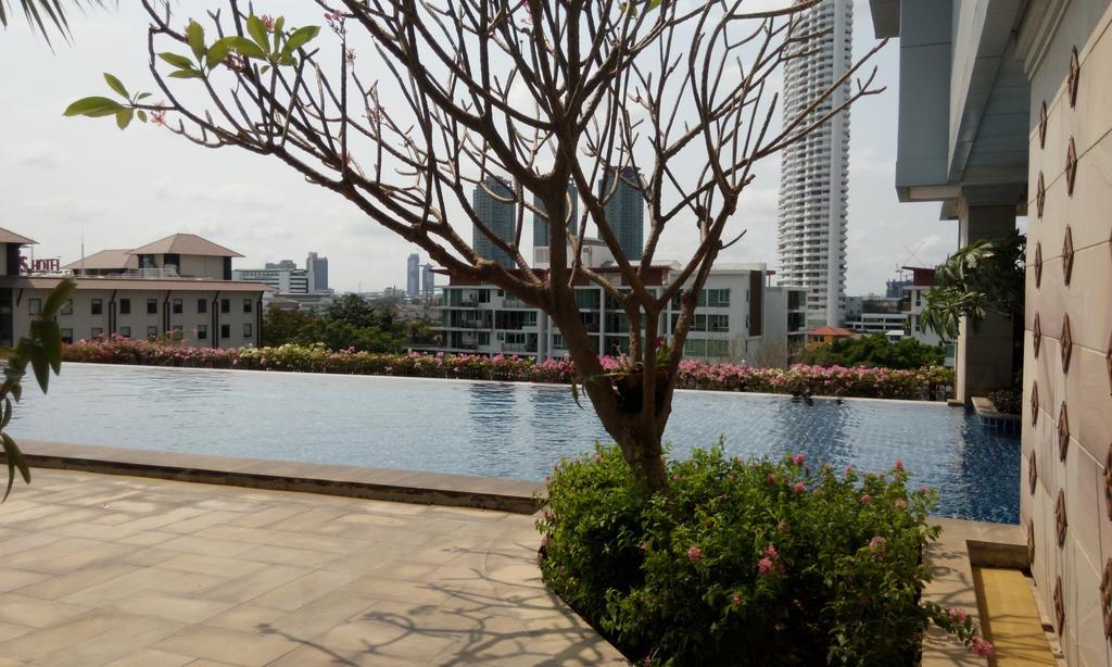 Baan Sathorn Riverfront Bangkok Habitación foto